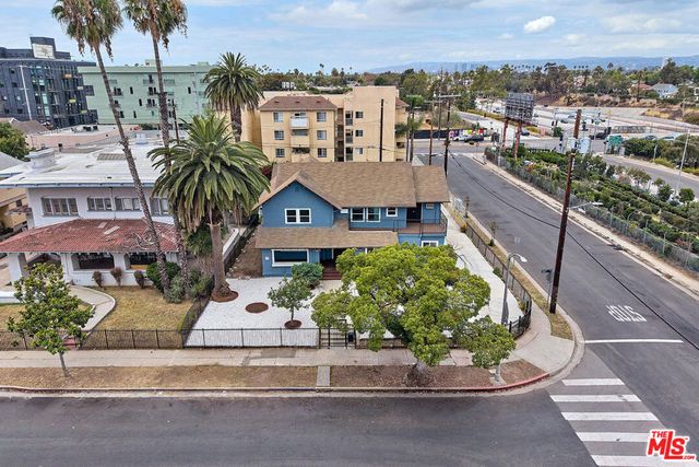 2205 S Hobart Boulevard, Los Angeles, CA 90018