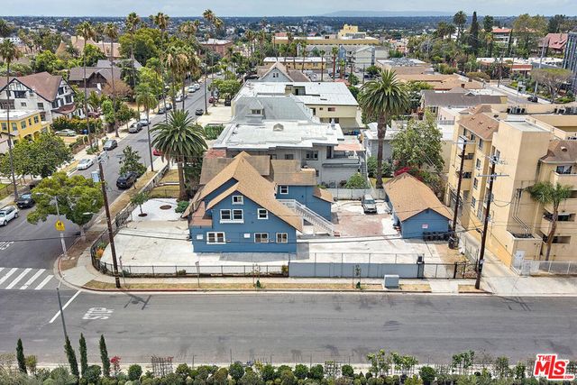 2205 S Hobart Boulevard, Los Angeles, CA 90018