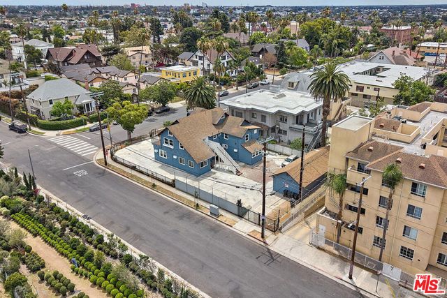 2205 S Hobart Boulevard, Los Angeles, CA 90018