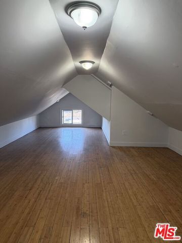 2205 S Hobart Boulevard, Los Angeles, CA 90018
