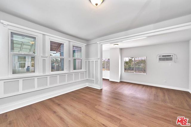 2205 S Hobart Boulevard, Los Angeles, CA 90018