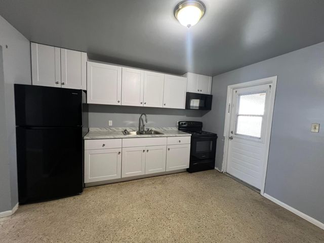 2426 Seneca Avenue, Fort Pierce, FL 34946