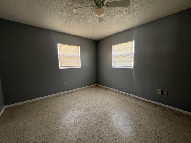 2426 Seneca Avenue, Fort Pierce, FL 34946