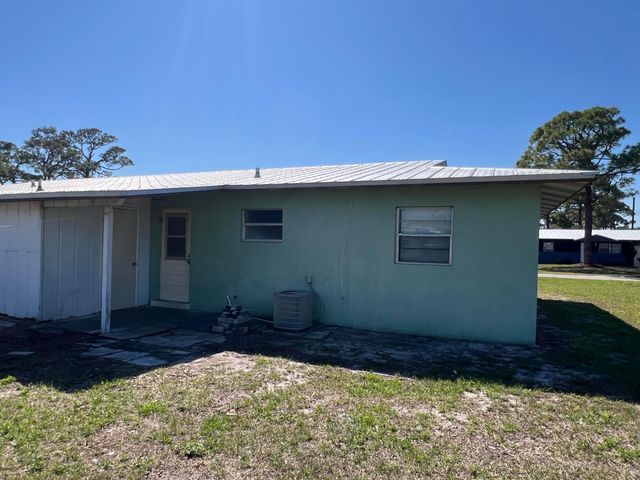 2426 Seneca Avenue, Fort Pierce, FL 34946