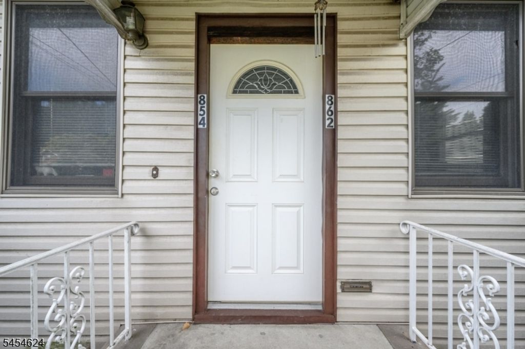 862 Gibbons Ct, Elizabeth City, NJ 07202 — photo 2