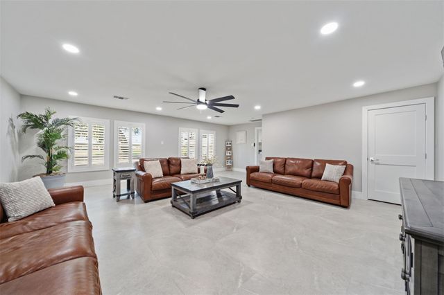 25518 Decker Prairie Rosehill Road, Magnolia, TX 77355