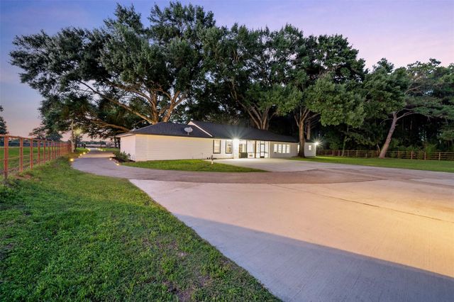 25518 Decker Prairie Rosehill Road, Magnolia, TX 77355