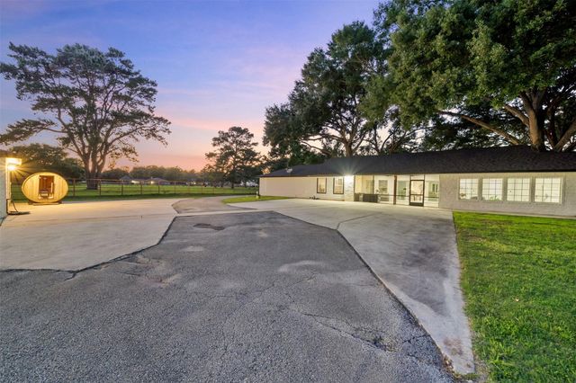 25518 Decker Prairie Rosehill Road, Magnolia, TX 77355