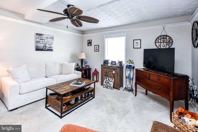 823 SELBY BLVD, Edgewater, MD 21037