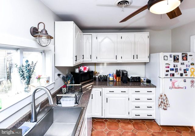 823 SELBY BLVD, Edgewater, MD 21037