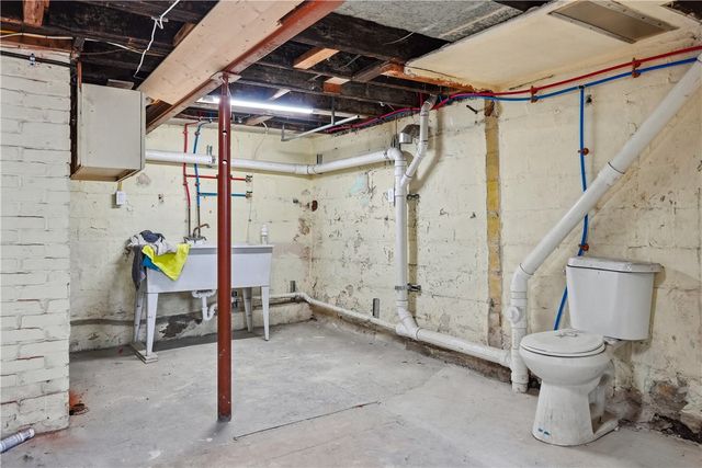 480 Songo St, Baldwin Boro, PA 15227