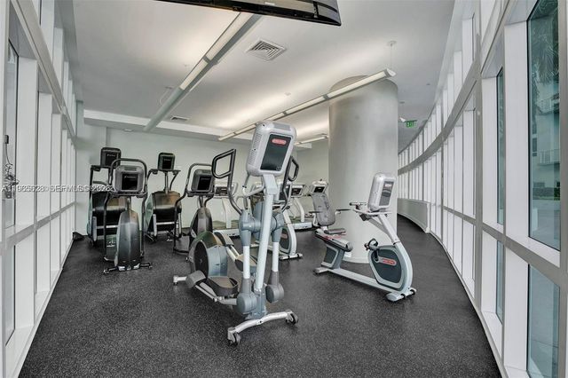 1900 N Bayshore Dr 508, Miami, FL 33132