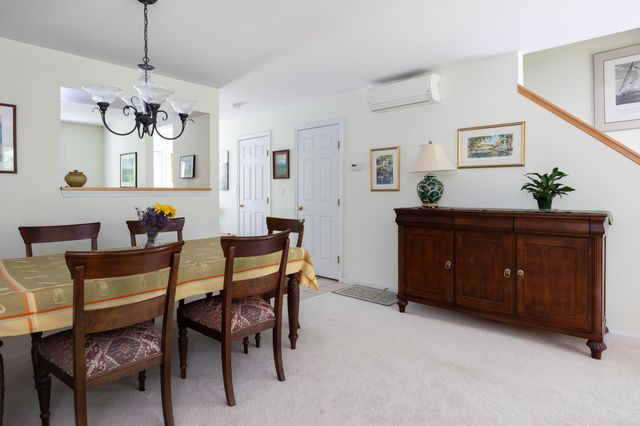 34 Pointe Drive, Essex, VT 05452