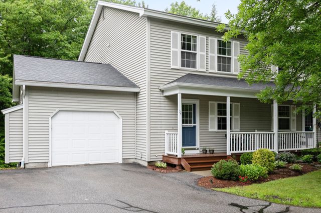 34 Pointe Drive, Essex, VT 05452