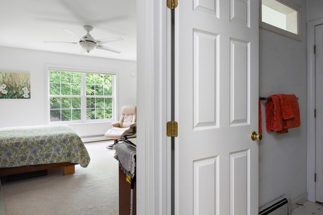 34 Pointe Drive, Essex, VT 05452