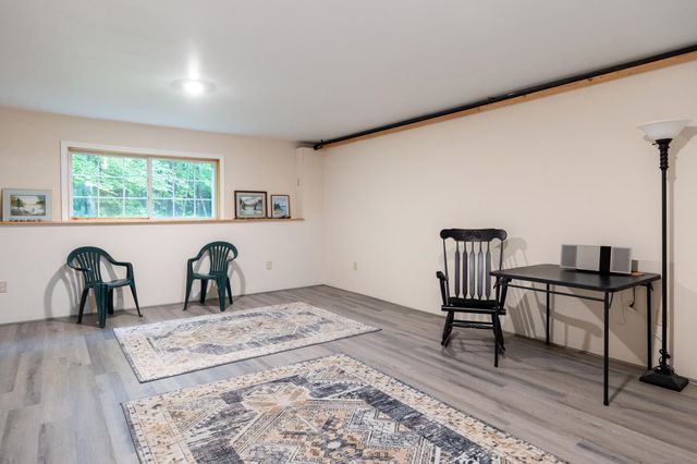 34 Pointe Drive, Essex, VT 05452