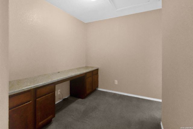 8530 Cheyenne Blf, Converse, TX 78109