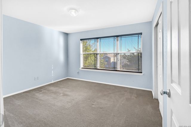 8530 Cheyenne Blf, Converse, TX 78109