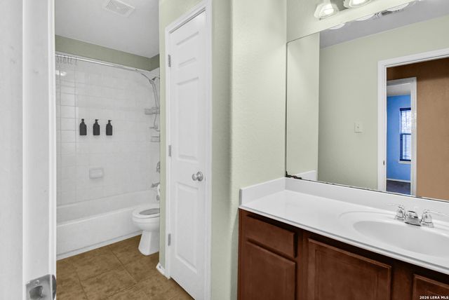 8530 Cheyenne Blf, Converse, TX 78109