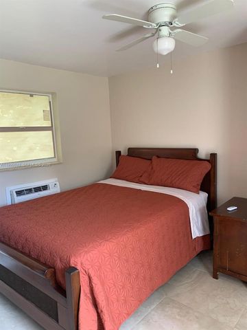 19121 NE Miami Ct 2, Miami, FL 33179