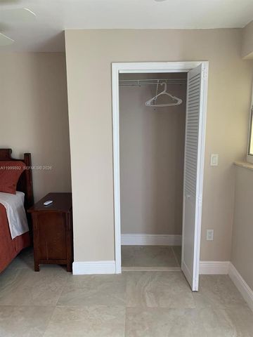 19121 NE Miami Ct 2, Miami, FL 33179