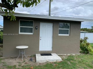 19121 NE Miami Ct 2, Miami, FL 33179