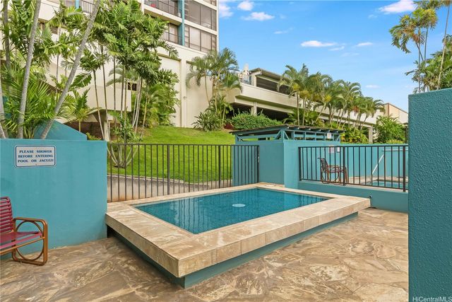 98-402 Koauka Loop 311, Aiea, HI 96701