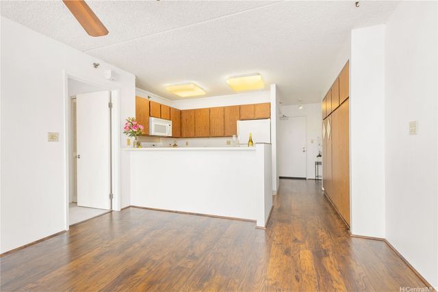 98-402 Koauka Loop 311, Aiea, HI 96701