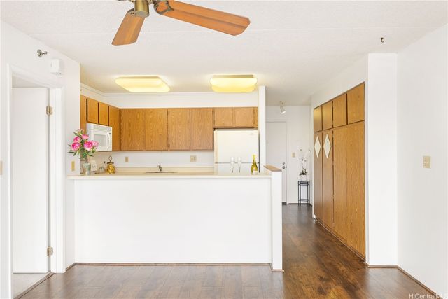 98-402 Koauka Loop 311, Aiea, HI 96701