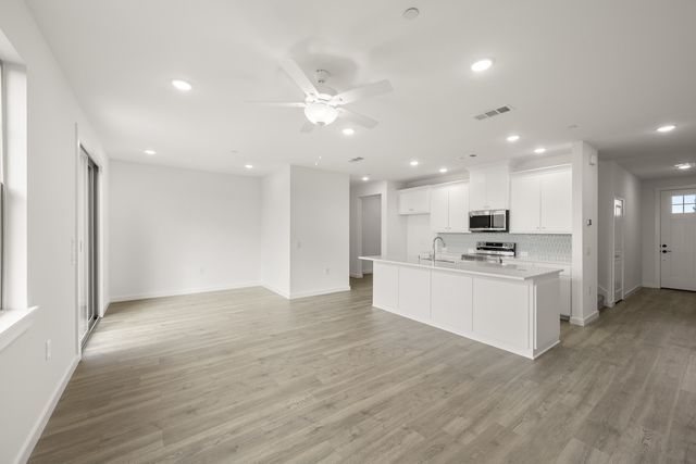 4611 Hawks Trail, Oak Point, TX 75068