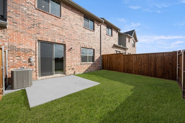 4611 Hawks Trail, Oak Point, TX 75068