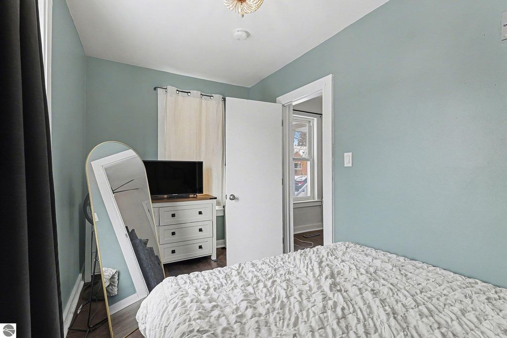 Image 10 of property listing at 200 Nebobish Avenue, Essexville, MI 48732