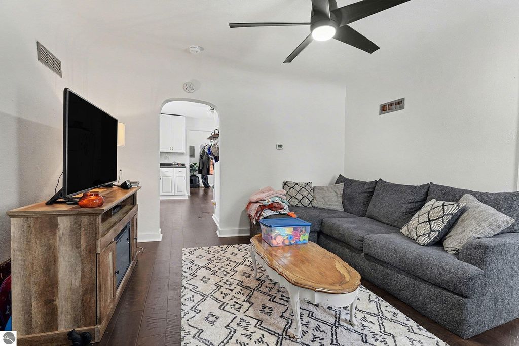 Image 5 of property listing at 200 Nebobish Avenue, Essexville, MI 48732