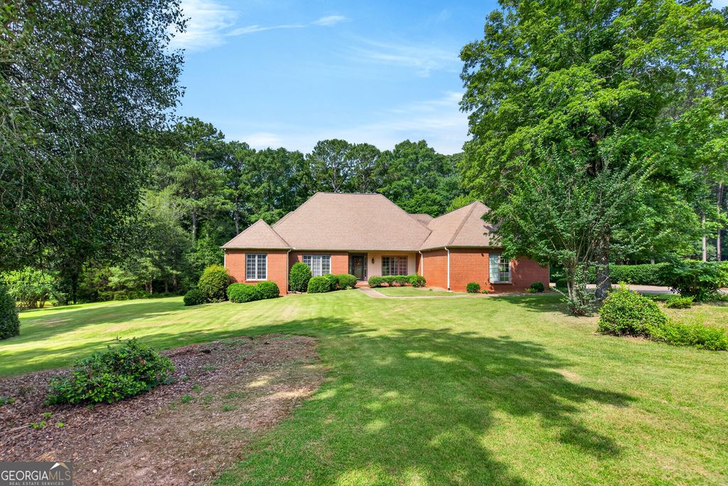 413 Ashford Circle, Lagrange, GA 30240