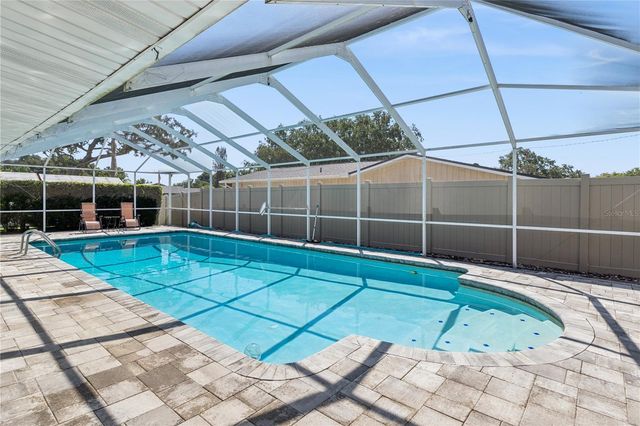 2925 E LAKE HARTRIDGE DRIVE, Winter Haven, FL 33881