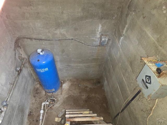 843 Baxter Rd, Pueblo, CO 81006