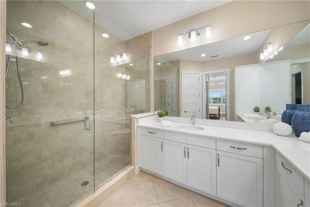 6553 Dominica DR 202, Naples, FL 34113