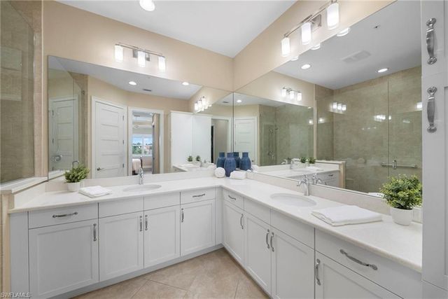 6553 Dominica DR 202, Naples, FL 34113