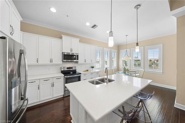 6553 Dominica DR 202, Naples, FL 34113