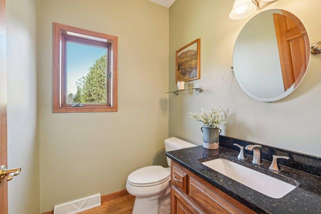 N73W26971 Kettle Cove LANE, Lisbon, WI 53089