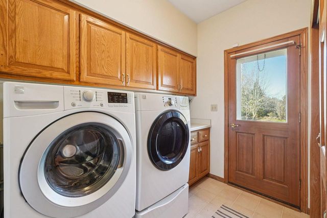 N73W26971 Kettle Cove LANE, Lisbon, WI 53089