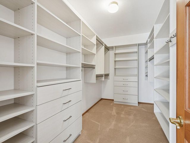 N73W26971 Kettle Cove LANE, Lisbon, WI 53089