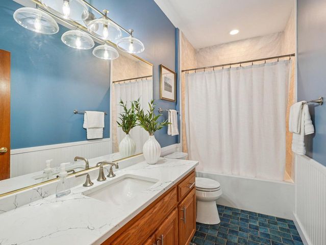 N73W26971 Kettle Cove LANE, Lisbon, WI 53089