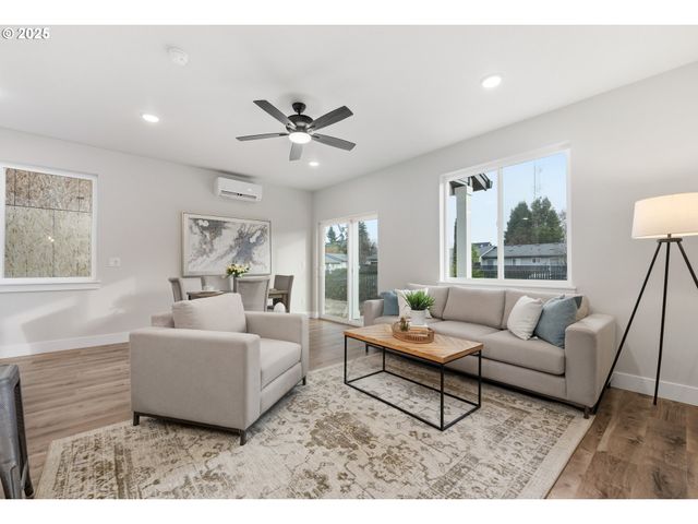 13126 SEASONS Ln Lot 5, Oregon City, OR 97045
