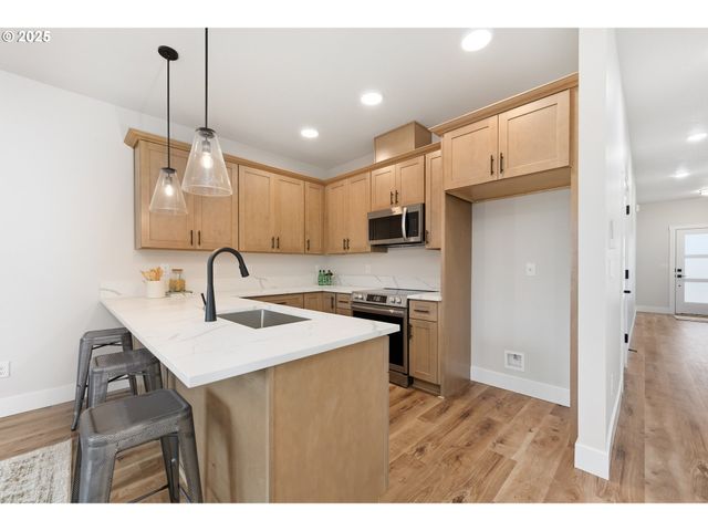 13126 SEASONS Ln Lot 5, Oregon City, OR 97045