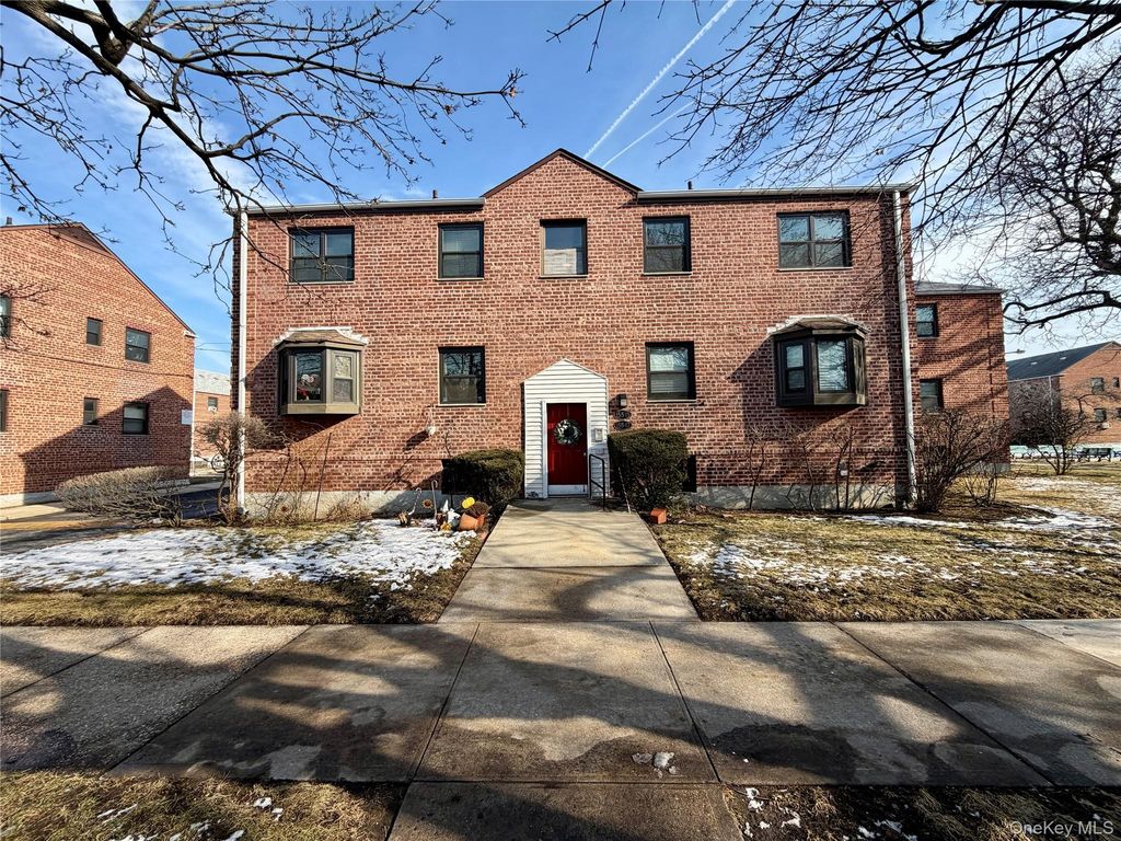 155-17 81st Street 4, Howard Beach, NY 11414