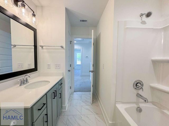 151 Cottage Loop, Midway, GA 31320