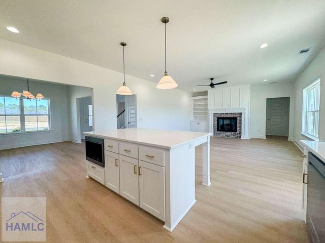 151 Cottage Loop, Midway, GA 31320