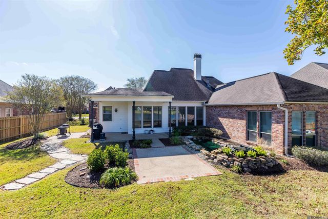 37294 Lakeshore Ave, Prairieville, LA 70769
