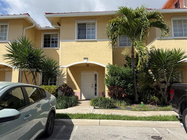 2032 NE 167th St 3-136, North Miami Beach, FL 33162